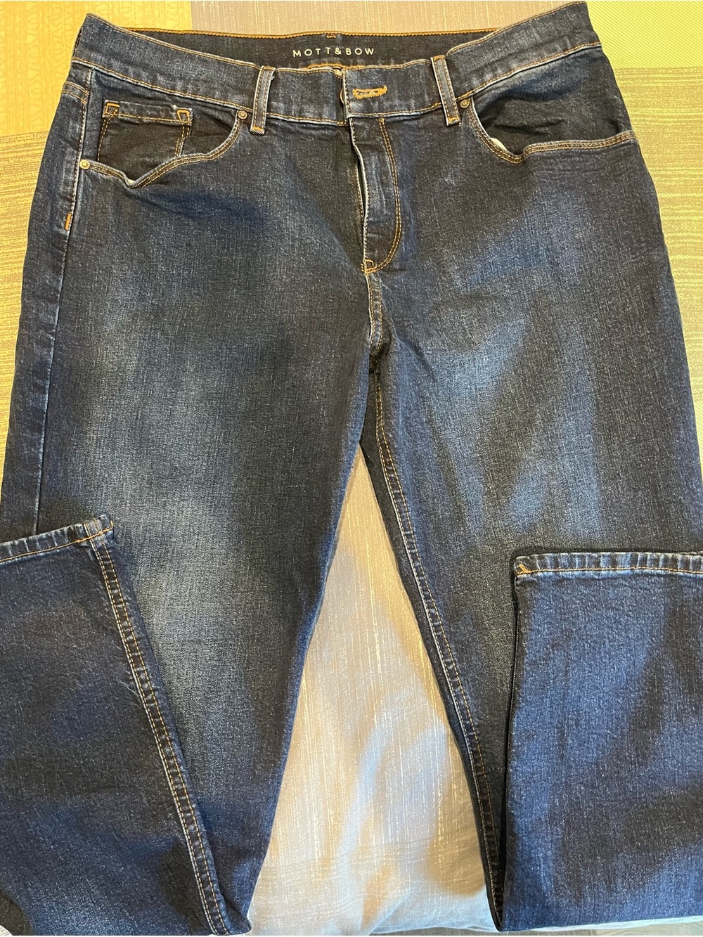 Mott &Bow Dark Wash Jeans - Boyfriend Fit
